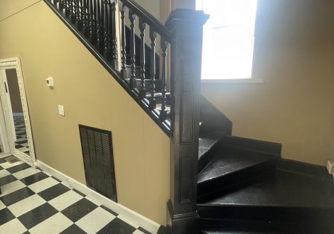 1021 S Main c