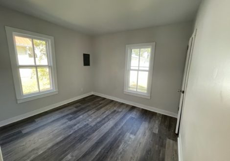 122 E Scott 34