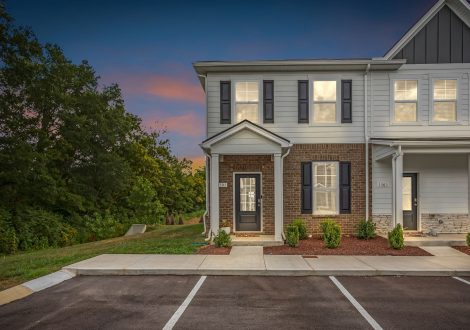 By submitting this image to Realtracs Inc, the User grants to Realtracs Inc an unrestricted license to use the image in compilations of properties and in other ways authorized by the Board of Directors.