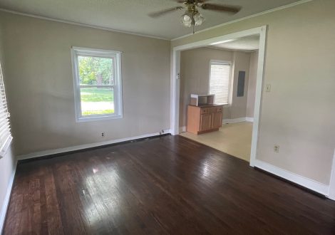 208 E 17 14
