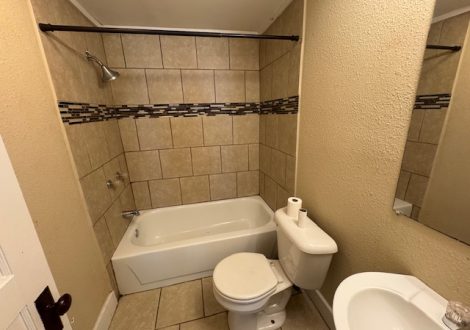 413 E 17th 11